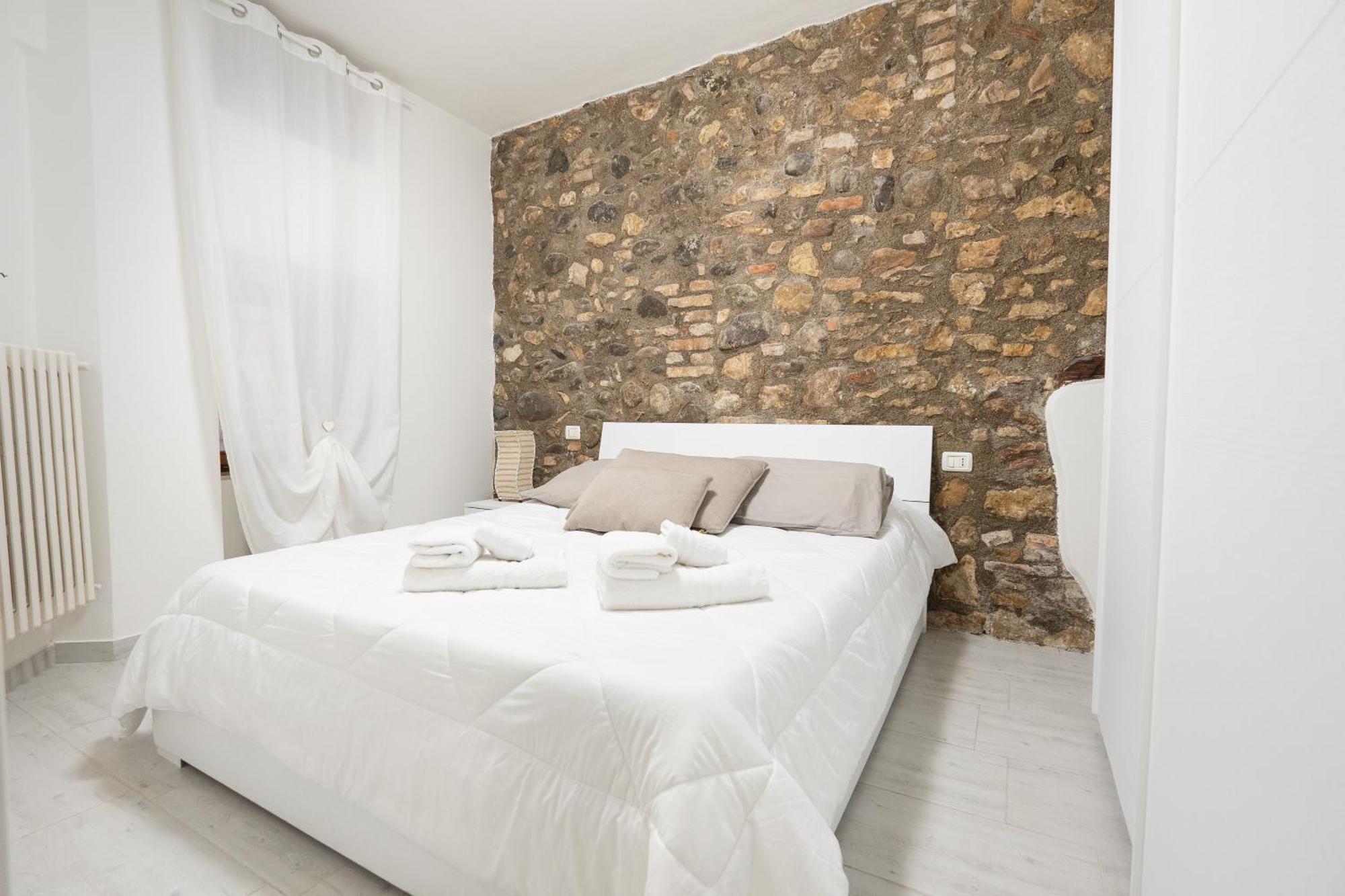 C-Apartment Lake Garda Salò Eksteriør billede